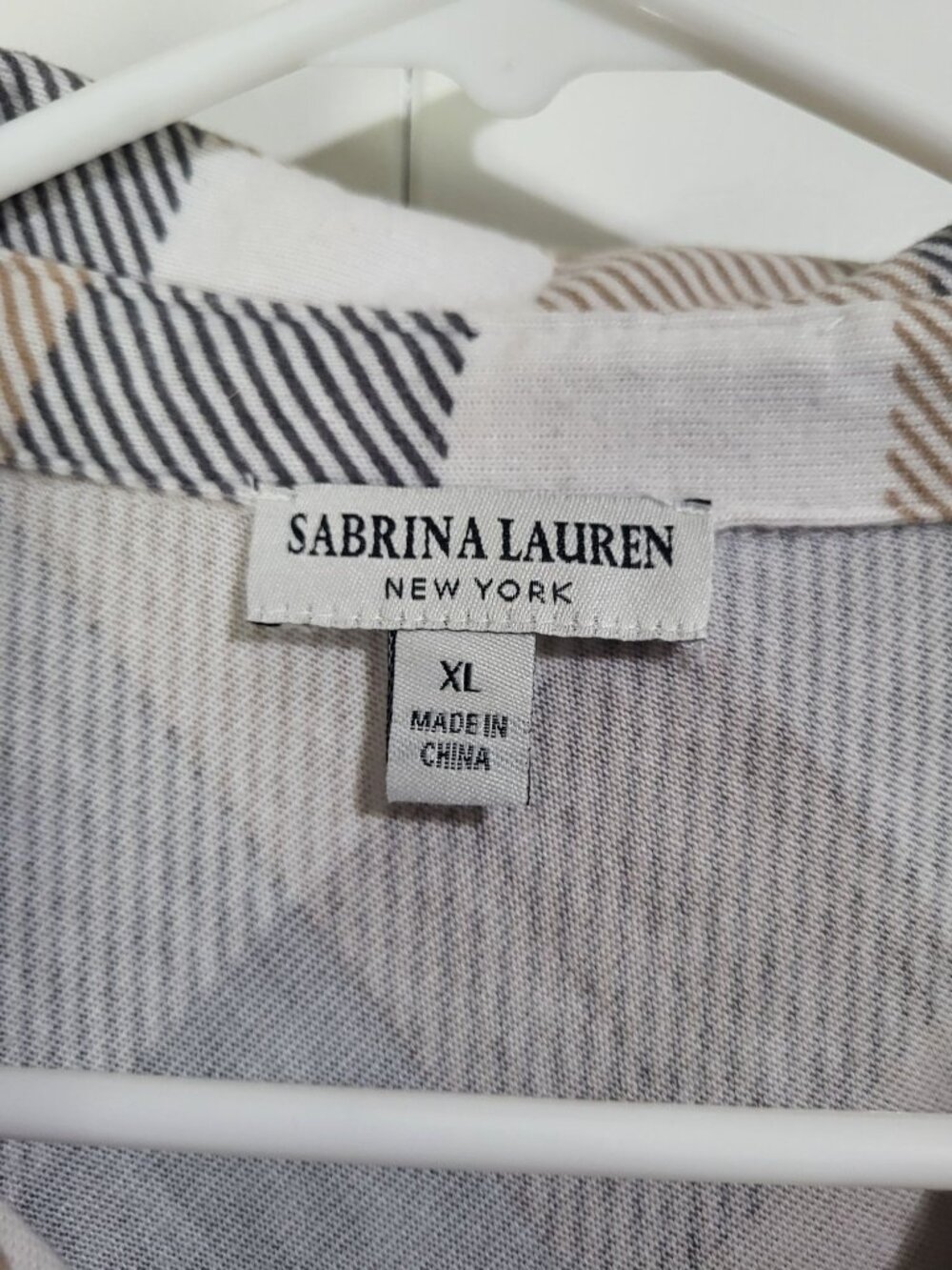 Sabrina Lauren NY Womens XL Plaid Button Down Shirt Shacket Soft Cozy Neutral - Picture 3 of 7